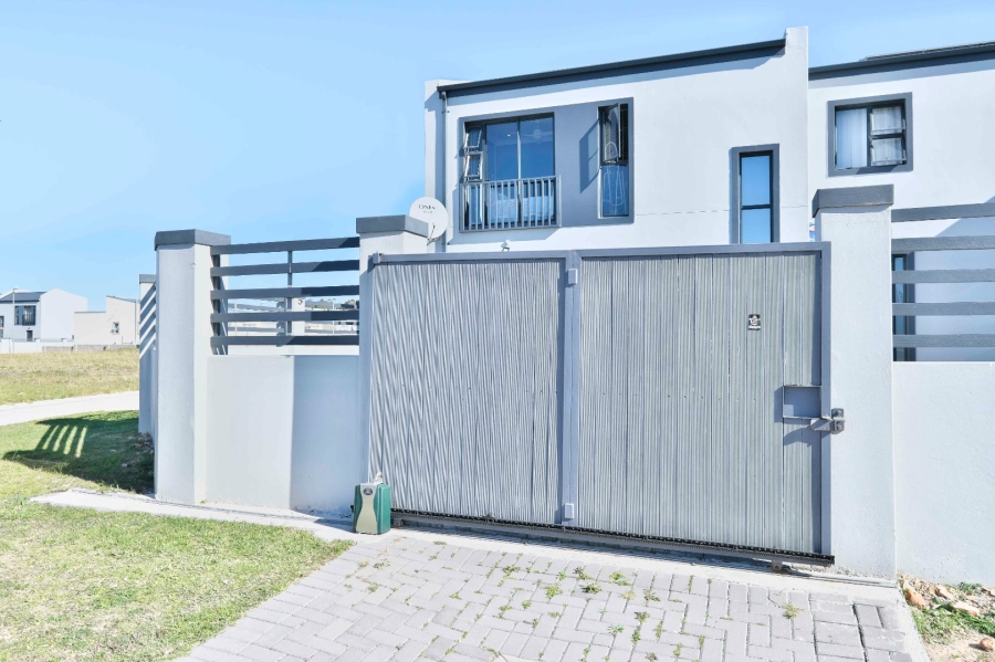 3 Bedroom Property for Sale in Parsonsvlei Eastern Cape